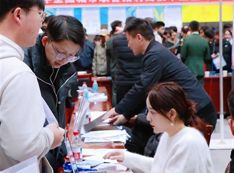 職海揚帆 夢想啟航——武威職業(yè)技術(shù)大學成功舉辦2026屆畢業(yè)生校園招聘系列活動